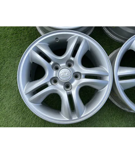 5x114.3 16" Hyundai,Kia gyári alufelni 6,5Jx16h2 ET41 2