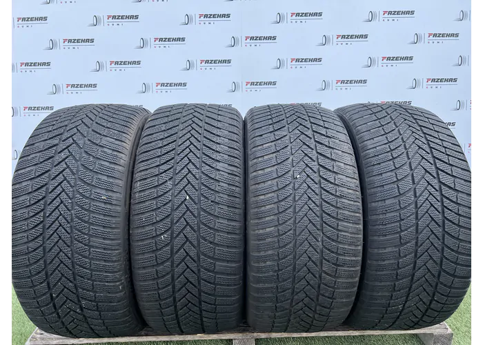 275/40 R20 Bridgestone Blizzak LM05 téli gumi 5-5,5mm - Mobil Gumis