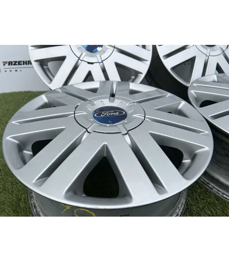 4x108 15" Ford gyári alufelni 6Jx15h2 ET52,5 7