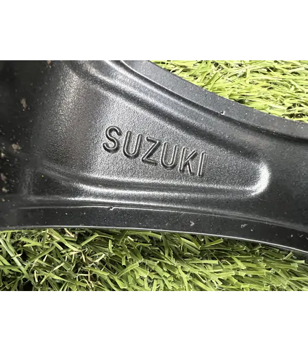 5x114.3 16" Suzuki gyári alufelni 6Jx16h2 ET50 7