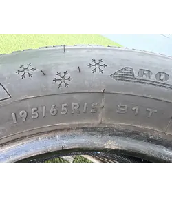 195/65 R15 Dunlop Winter Response 2 téli gumi 5mm 4