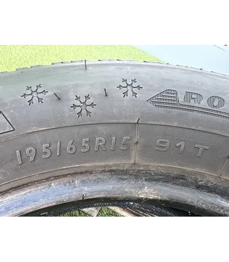195/65 R15 Dunlop Winter Response 2 téli gumi 5mm 4