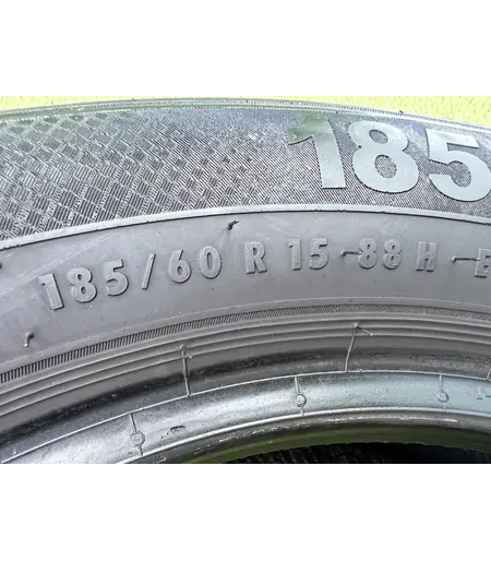 185/60 R15 Semperit Speed life 3 nyári gumi 7mm 5