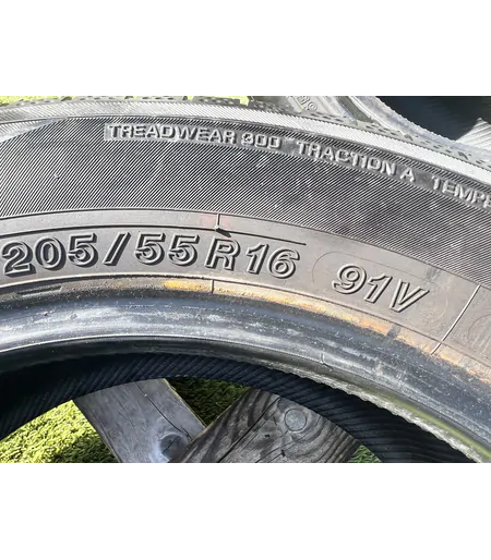205/55 R16 Yokohama BluEarth GT nyári gumi 6mm 6
