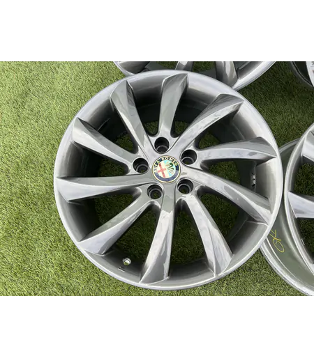 5x110 17" Alfa Romeo gyári alufelni 7,5Jx17h2 ET41 3