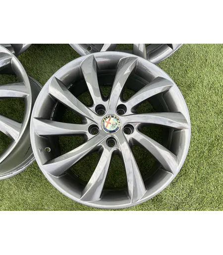 5x110 17" Alfa Romeo gyári alufelni 7,5Jx17h2 ET41 4