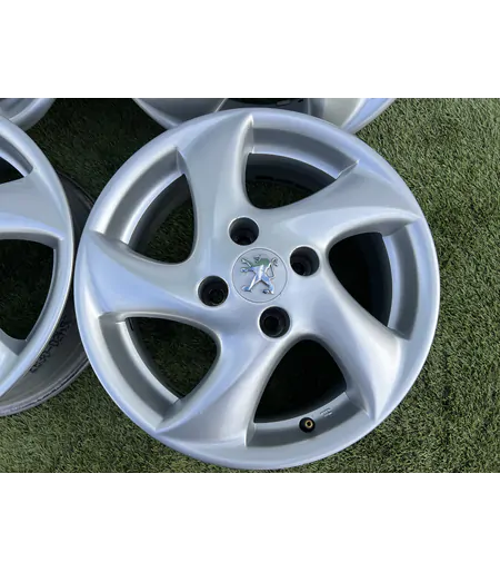4x108 15" Peugeot gyári alufelni 6Jx15h2 ET28 4
