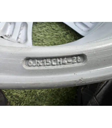 4x108 15" Peugeot gyári alufelni 6Jx15h2 ET28 7