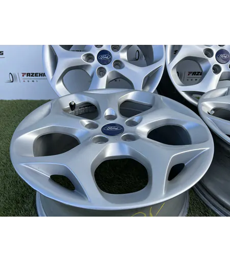 5x108 16" Ford gyári alufelni 7Jx16h2 ET50 2