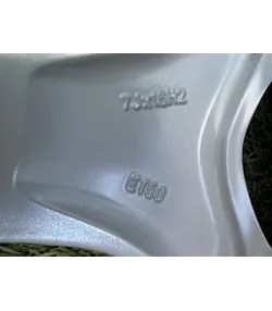 5x108 16" Ford gyári alufelni 7Jx16h2 ET50 7