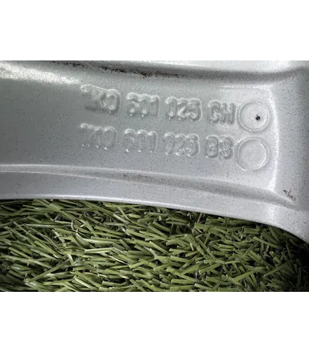 5x112 16" Volkswagen gyári alufelni 6,5Jx16h2 ET50 8