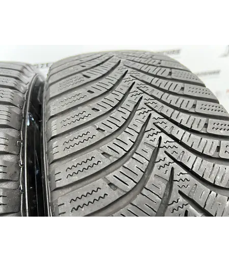 205/65 R15 Hankook Winter I’cept RS2 téli gumi 4mm - Mobil Gumis 3