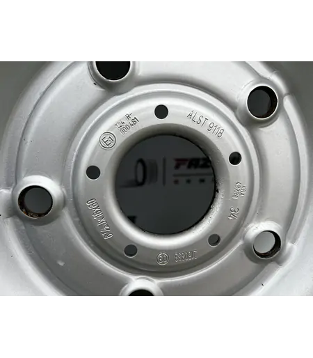 5x160 16" Ford Tourneo Custom gyári pótkerék lemezfelni 215/65 R16C téli gumikkal 3