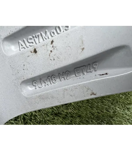 5x112 18" Mercedes AMG E-Class gyári kétszéles alufelni 275/40 R18 245/45 R18 nyári gumikkal 13