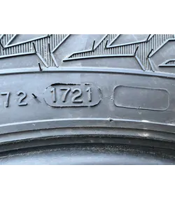 215/65 R15C Nokian SnowProof C téli gumi 8mm 6