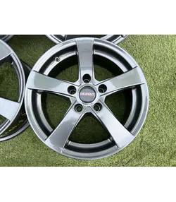 5x114.3 16" Dezent újszerű alufelni 7Jx16h2 ET40 4