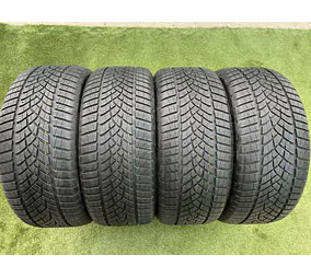 275/40 R22 Goodyear UltraGrip Performance téli gumi 8mm alapértelmezett kép