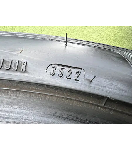 275/40 R22 Goodyear UltraGrip Performance téli gumi 8mm 7