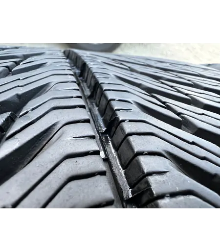 255/40 R21 Michelin Pilot Alpin 5 téli gumi 7-8mm 4