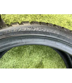 255/35 R21 Pirelli Sottozero 3 téli gumi 6mm - Mobil Gumis 5