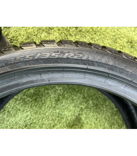 255/35 R21 Pirelli Sottozero 3 téli gumi 6mm - Mobil Gumis 5