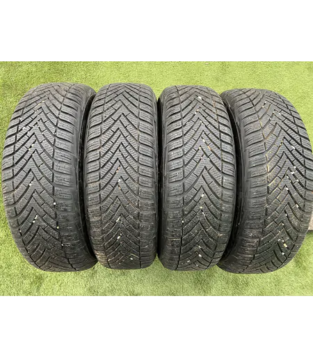 215/70 R16 Vredestein Wintrac téli gumi 6-7mm