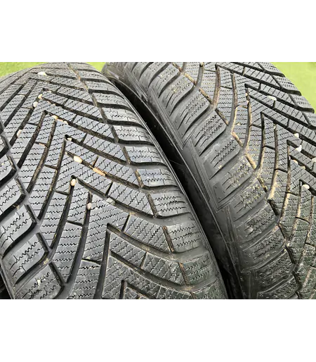 215/70 R16 Vredestein Wintrac téli gumi 6-7mm 3