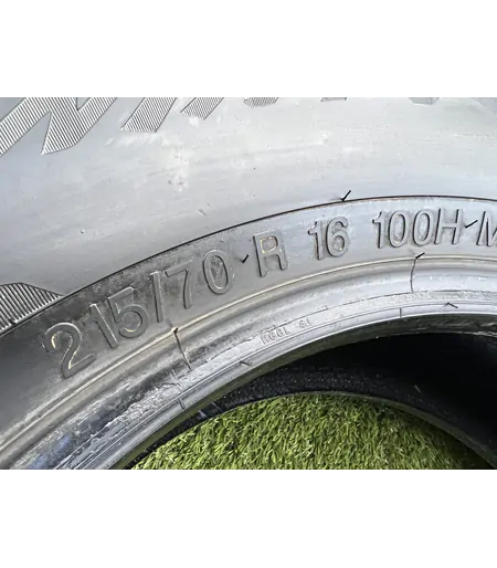 215/70 R16 Vredestein Wintrac téli gumi 6-7mm 5