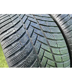 285/40 R21 Bridgestone Blizzak LM005 téli gumi 6mm 2