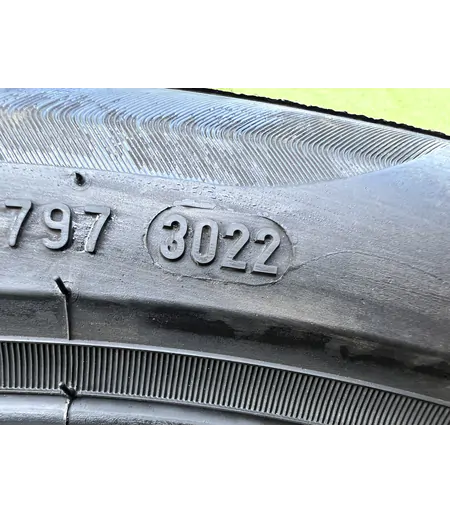 245/45 R18 Pirelli Sottozero 3 téli gumi 7mm 6