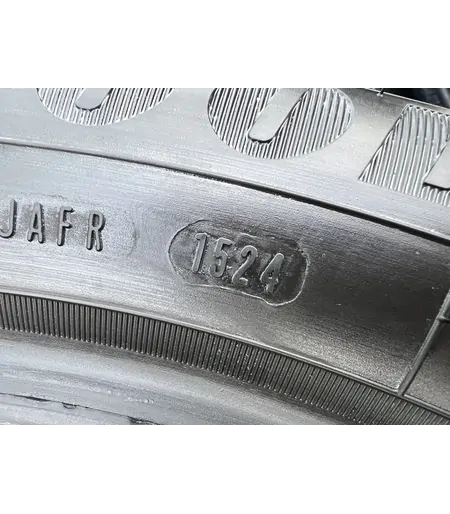 205/55 R17 Goodyear Efficient Grip Performance nyári gumi 5-5,5mm - Mobil Gumis 5
