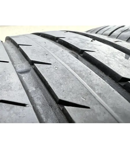 205/55 R16 Continental ContiPremiumContact 5 nyári gumi 6mm 4