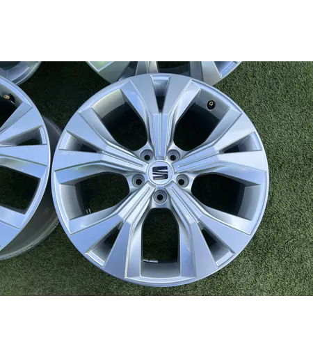 5x112 18" Seat gyári alufelni 7Jx18h2 ET45 - Mobil Gumis 4