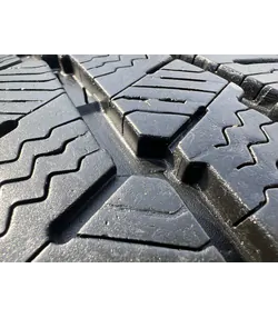 215/60 R17C Michelin Agilis Alpin téli gumi 6-7mm 4