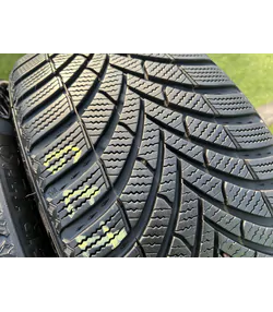 205/45 R17 Semperit Speed-Grip 5 téli gumi 7mm 3