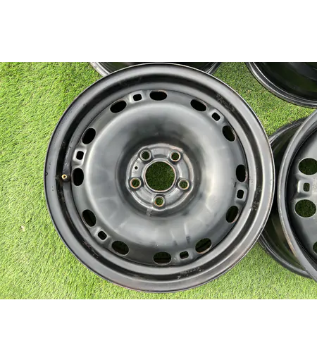 5x100 15" Volkswagen gyári lemezfelni 6Jx15h2 ET38 2