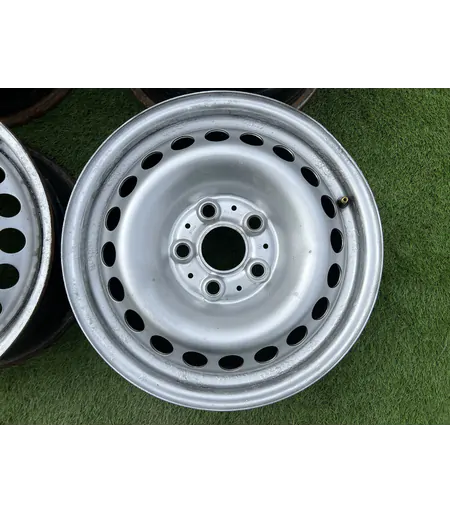 5x120 16" Volkswagen gyári lemezfelni 6,5Jx16h2 ET51 3