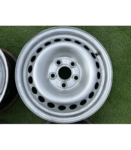 5x120 16" Volkswagen gyári lemezfelni 6,5Jx16h2 ET51 4