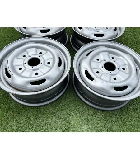 5x160 15" Ford gyári lemezfelni 5,5Jx15h2 ET60 6