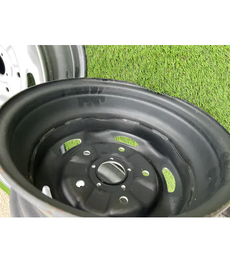 5x160 15" Ford gyári lemezfelni 5,5Jx15h2 ET60 7