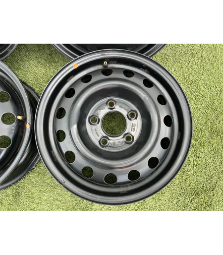 5x114.3 15" Hyundai,Kia gyári lemezfelni 5,5Jx15h2 ET47 - Mobil Gumis 3