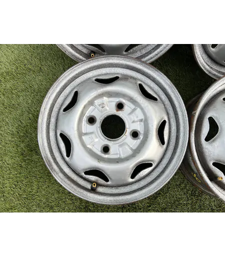 4x114.3 13" Suzuki Swift 1 gyári lemezfelni 4,5Jx13h2 ET45 - Mobil Gumis 2