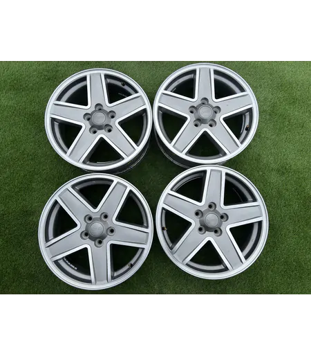 5x114.3 17" Jeep gyári alufelni 6,5Jx17h2 ET39