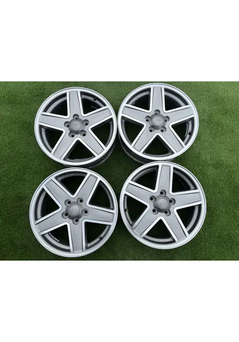 5x114.3 17" Jeep gyári alufelni 6,5Jx17h2 ET39