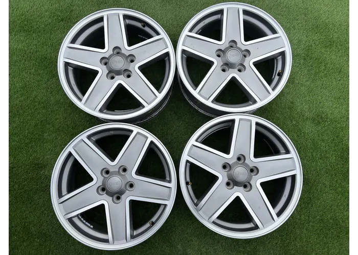 5x114.3 17" Jeep gyári alufelni 6,5Jx17h2 ET39 alapértelmezett kép