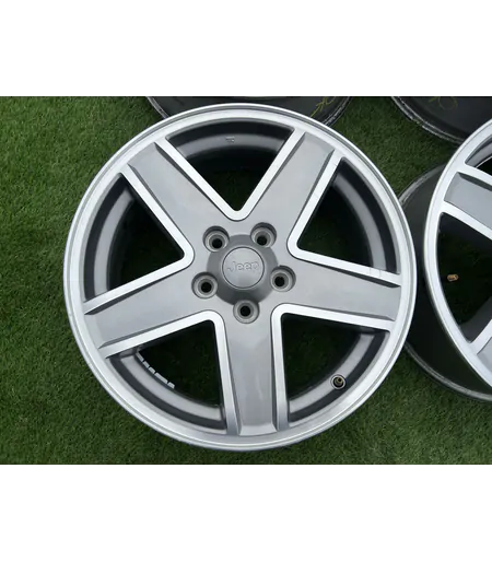 5x114.3 17" Jeep gyári alufelni 6,5Jx17h2 ET39 2