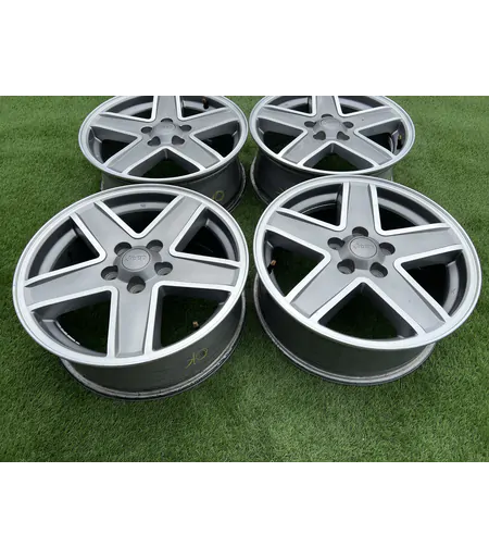 5x114.3 17" Jeep gyári alufelni 6,5Jx17h2 ET39 6