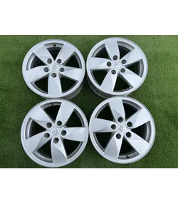 5x114.3 16" Renault gyári alufelni 6,5Jx16h2 ET47 1