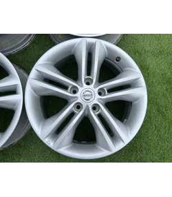 5x114.3 17" Nissan gyári alufelni 6,5Jx17h2 ET40 3