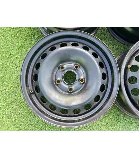 5x112 15" Volkswagen gyári lemezfelni 6Jx15h2 ET47 2